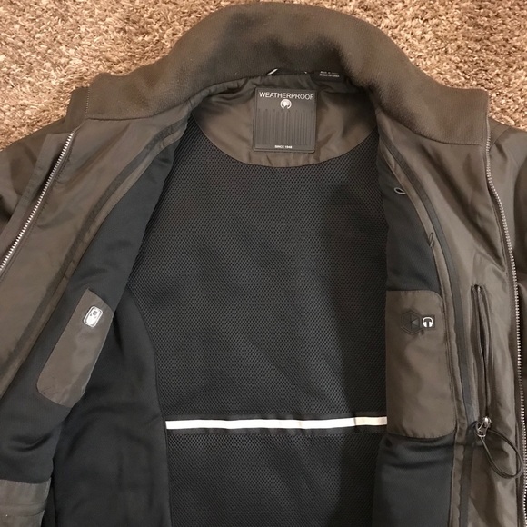 Weatherproof Jacket - Picture 3 of 5